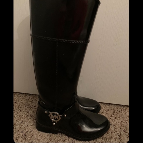 Michael Kors Rain Boots - Picture 2 of 3